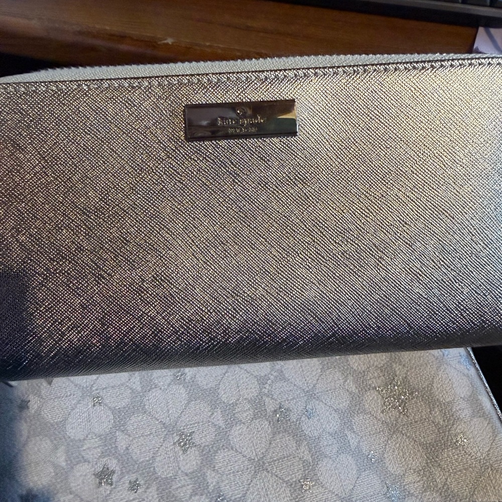 Kate Spade Metallic Silver Wallet